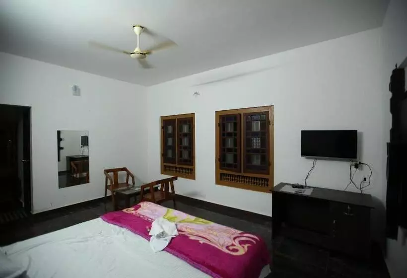 Lomakeskus Humming Breeze Nature Retreat