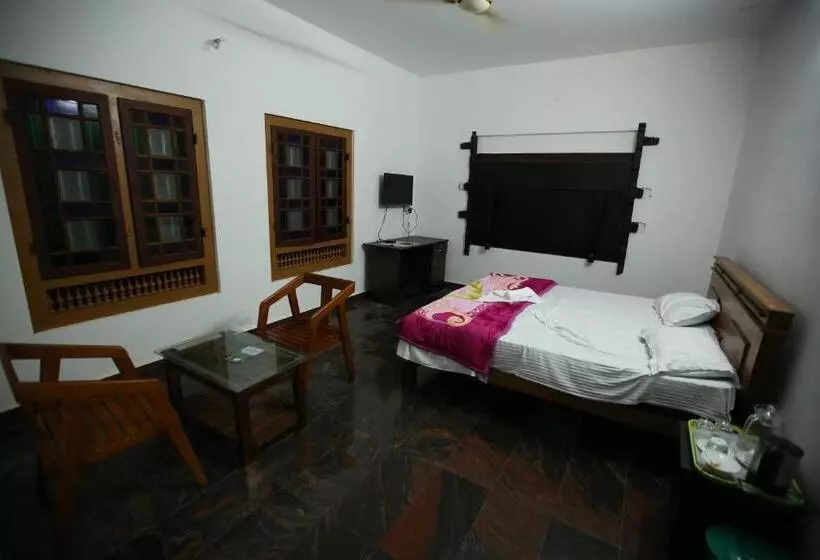 Lomakeskus Humming Breeze Nature Retreat
