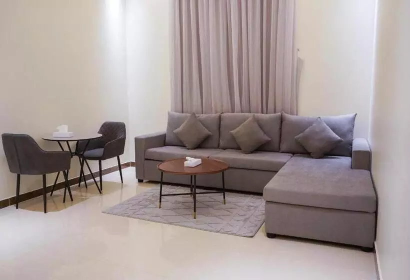 ايار للشقق المخدومه