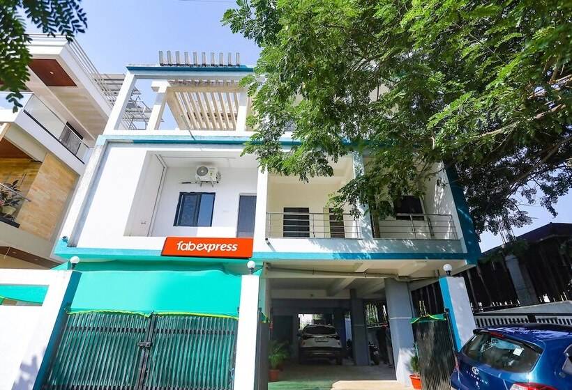 Szálloda Fabexpress Villa 18