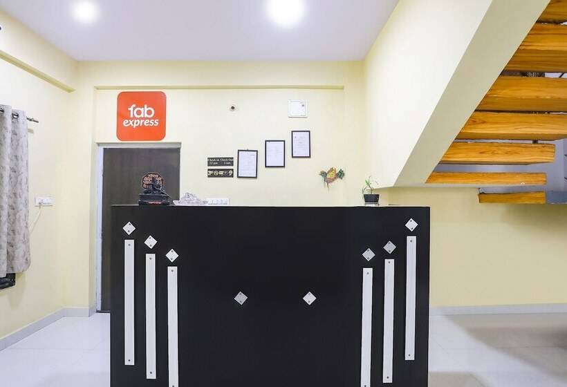 Szálloda Fabexpress Villa 18