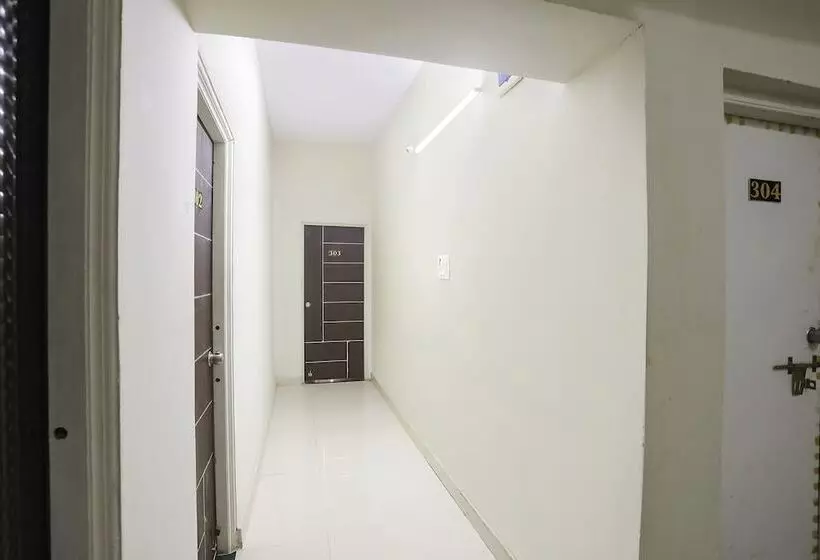 Hotelli Fabexpress Villa 18