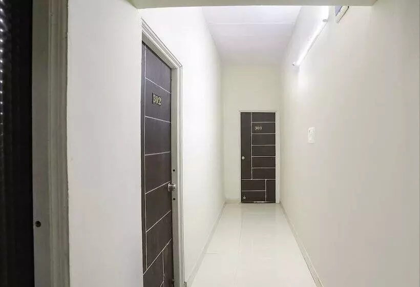 Hotelli Fabexpress Villa 18