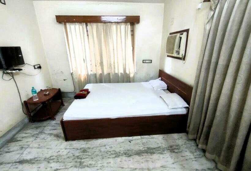 Hotel Staymaker Retro Residency