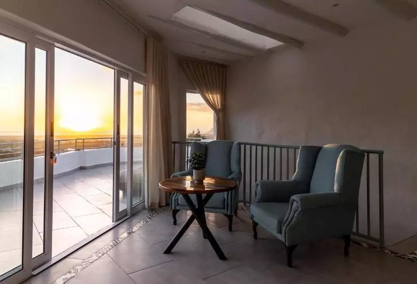 Majatalo Capri Sands Luxury Guest House