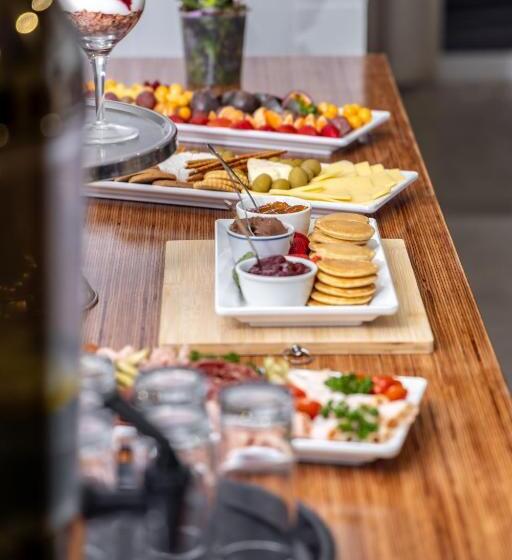 بنسيون Capri Sands Luxury Guest House