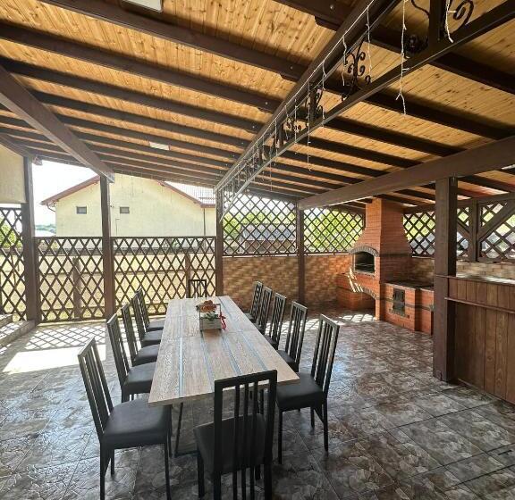 ペンション Casa Tudor