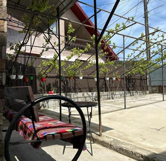 ペンション Casa Tudor