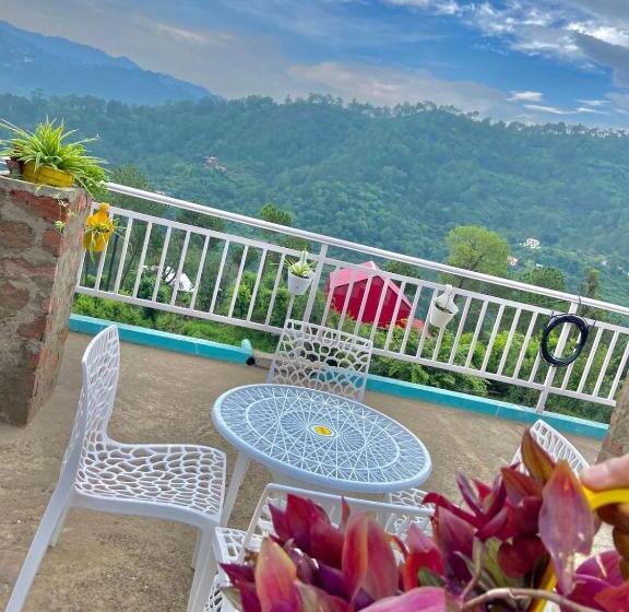 פנסיון Himalayan Holiday Homez