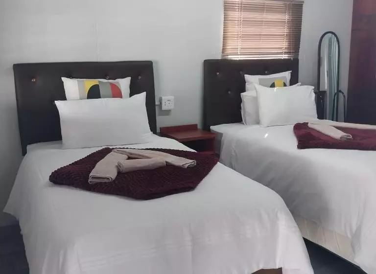 Aamiaismajoitus (B&B) Mkhuze Inn