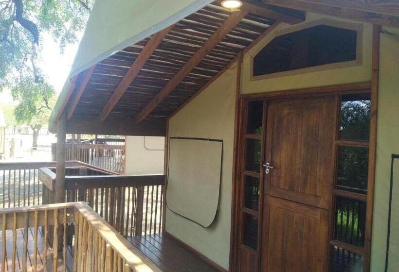 هتل Nako Okavango Guesthouse