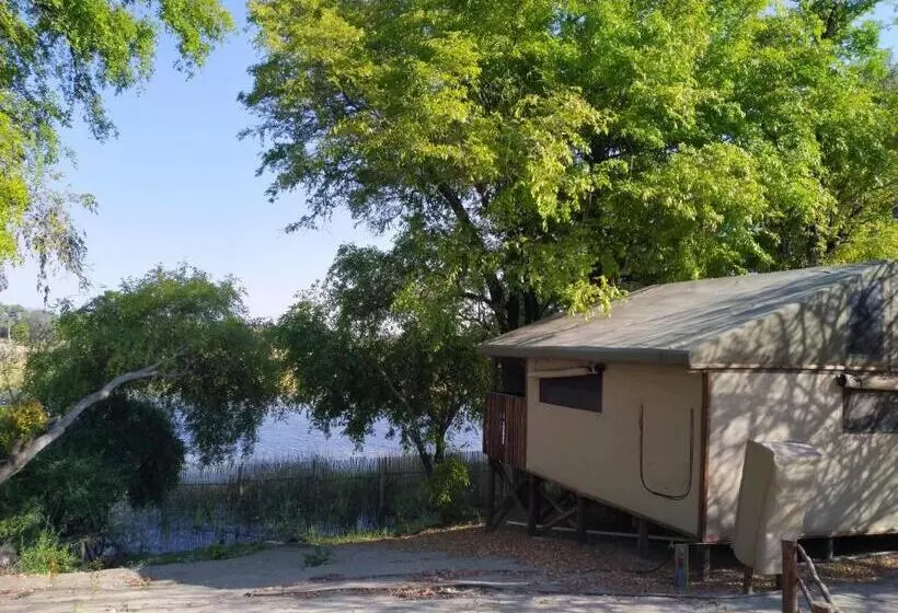 هتل Nako Okavango Guesthouse