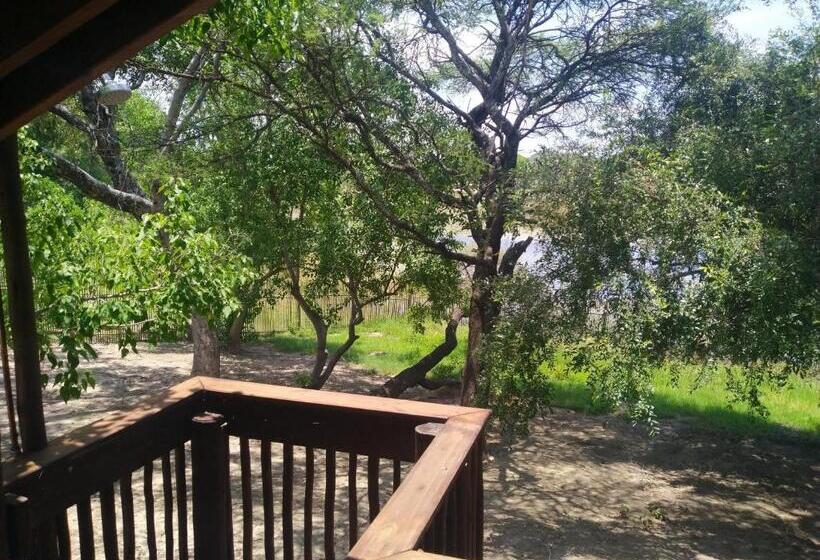 هتل Nako Okavango Guesthouse