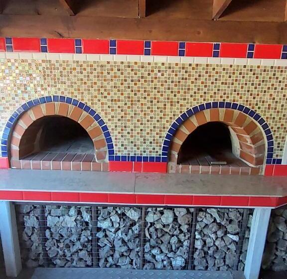 هتل Nako Okavango Guesthouse