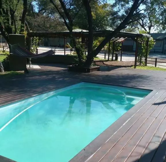 هتل Nako Okavango Guesthouse