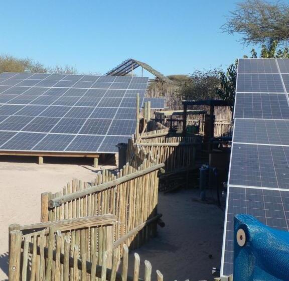 هتل Nako Okavango Guesthouse