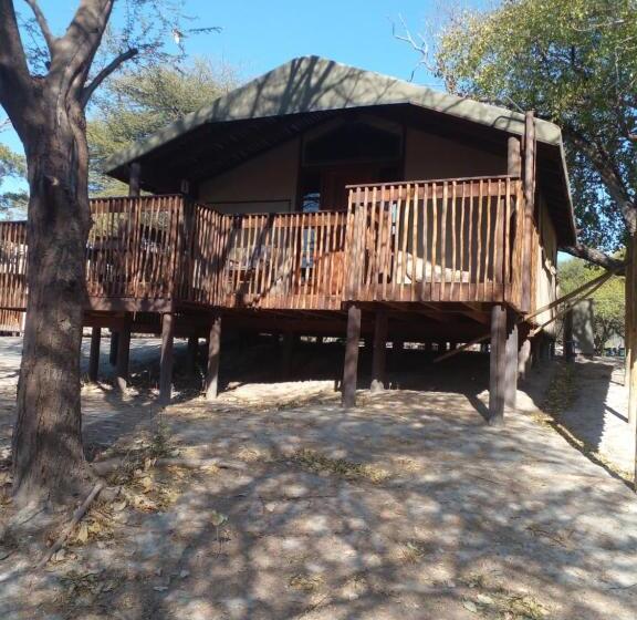 هتل Nako Okavango Guesthouse