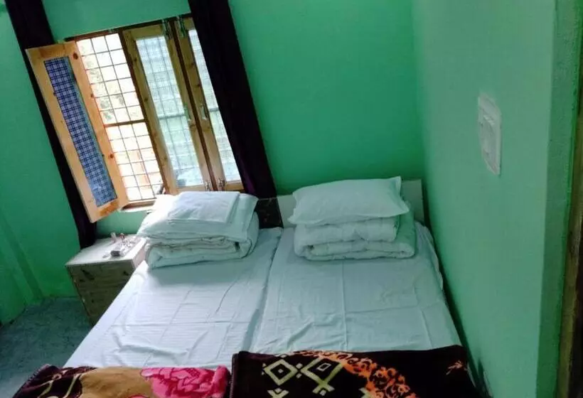 Hotel Shivashram