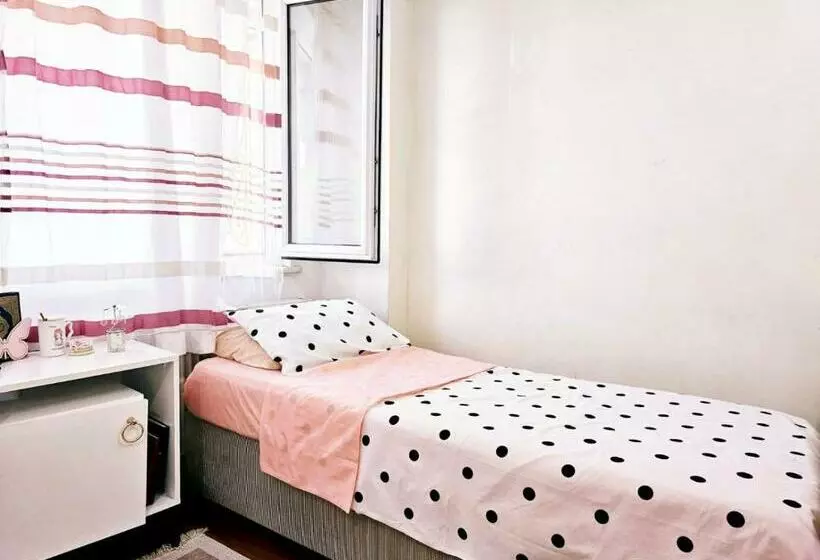 ペンション Clover Flower House Only For Females Zeyti̇nburnu