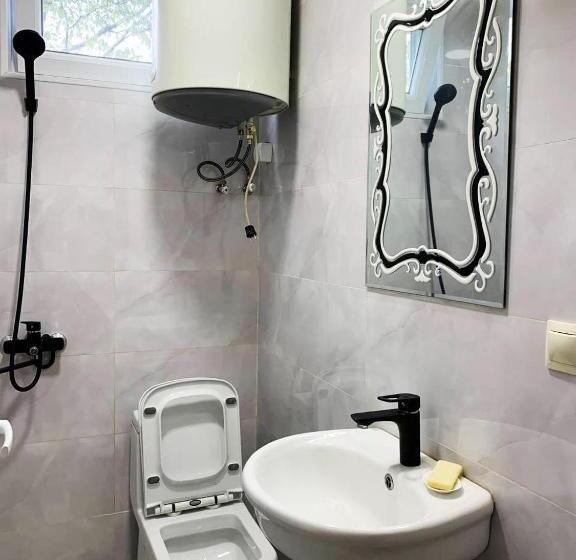 پانسیون Nargizi Guest House