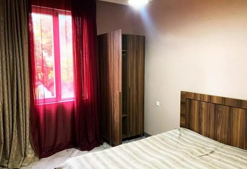 پانسیون Nargizi Guest House