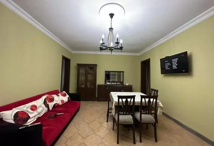 پانسیون Nargizi Guest House