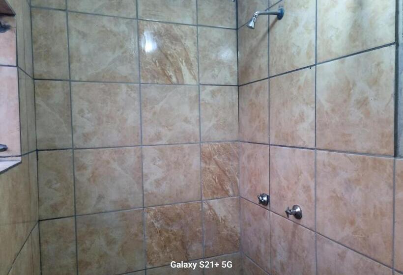 تختخواب و صبحانه Losdudla Guest House Kanyamazane