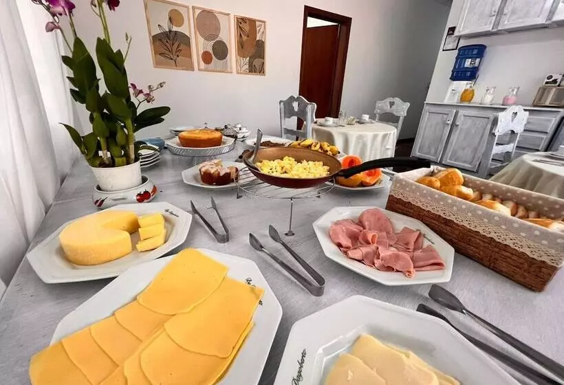 ベッドアンドブレックファースト Residencia Dago Suítes