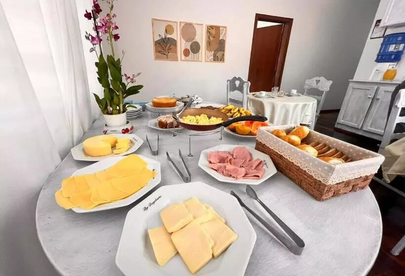 ベッドアンドブレックファースト Residencia Dago Suítes