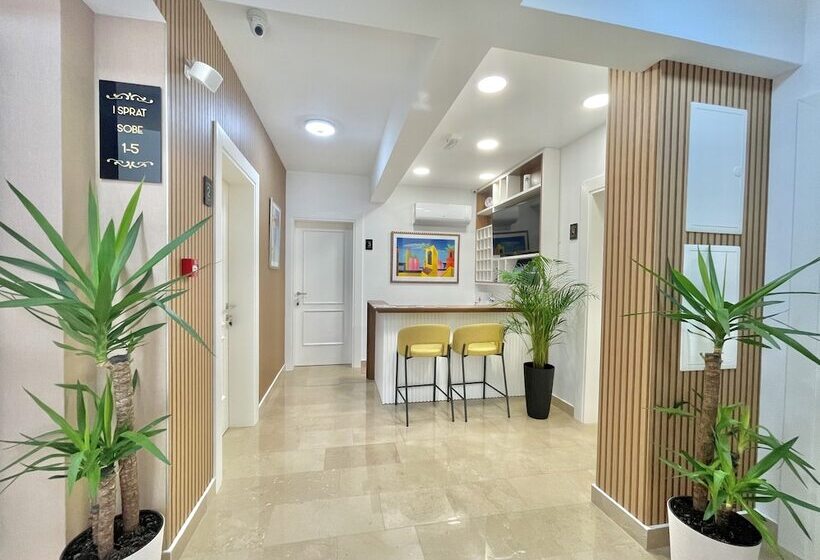 هتل Comfort Apartments Pasha