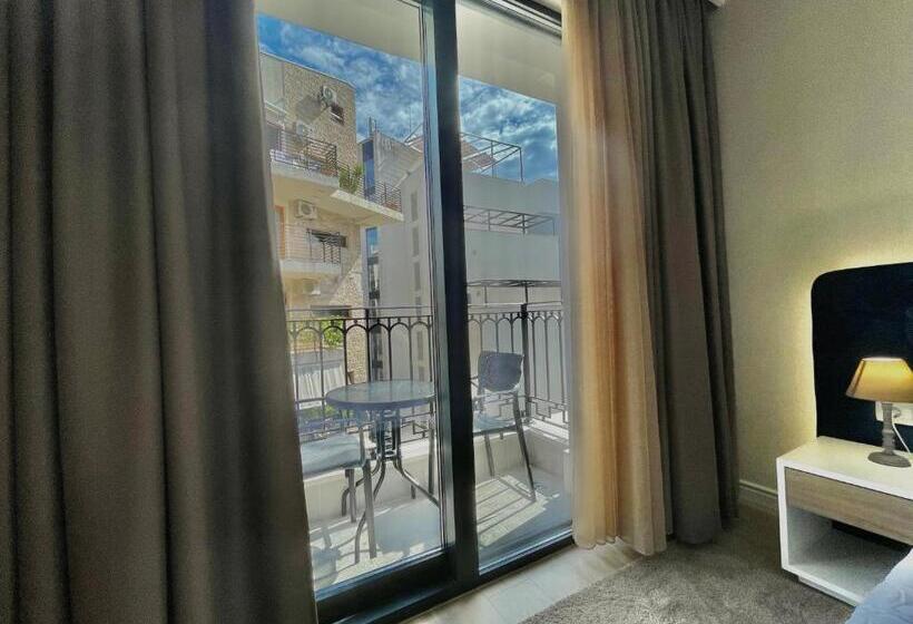 هتل Comfort Apartments Pasha