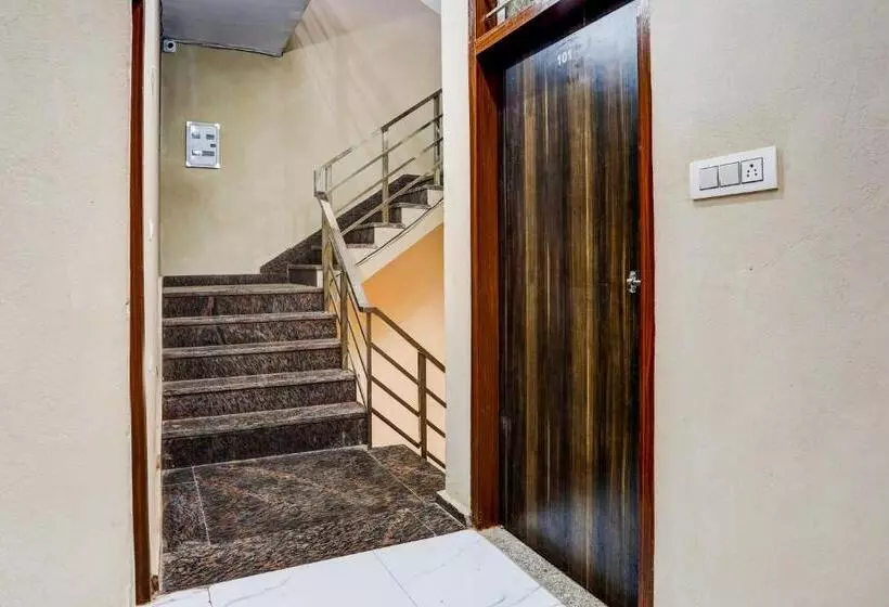 O Peeush Rao Hotel And Meeting Hall