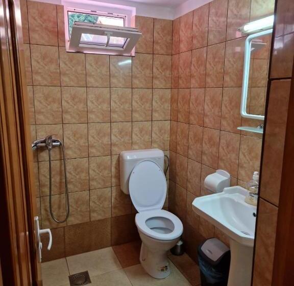 Pensiunea Cota 1200 Piscul Negru