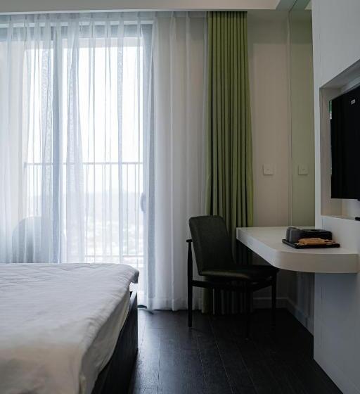 E3 Hillside Apartment Phú Quốc