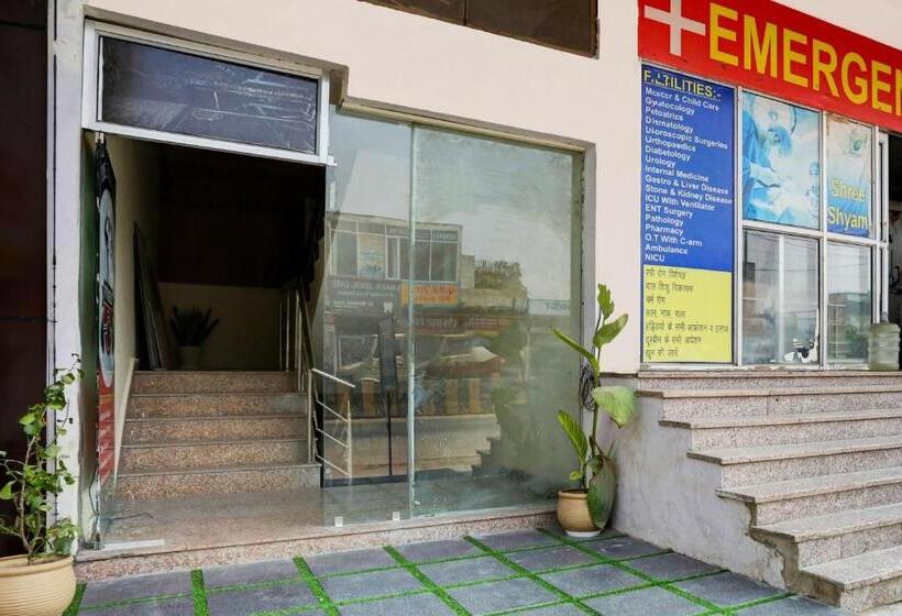 Flagship Hotel Umrao Inn