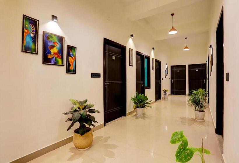 Flagship Hotel Umrao Inn