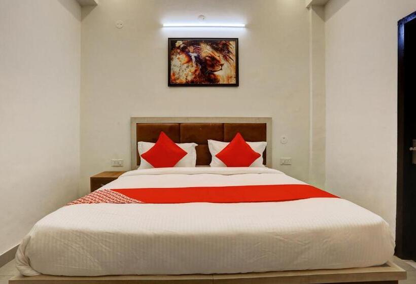 Flagship Hotel Umrao Inn