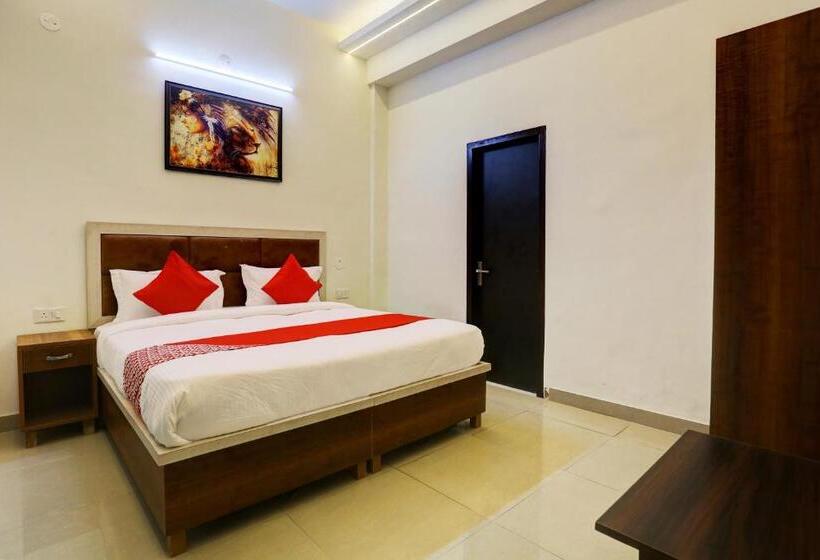 Flagship Hotel Umrao Inn