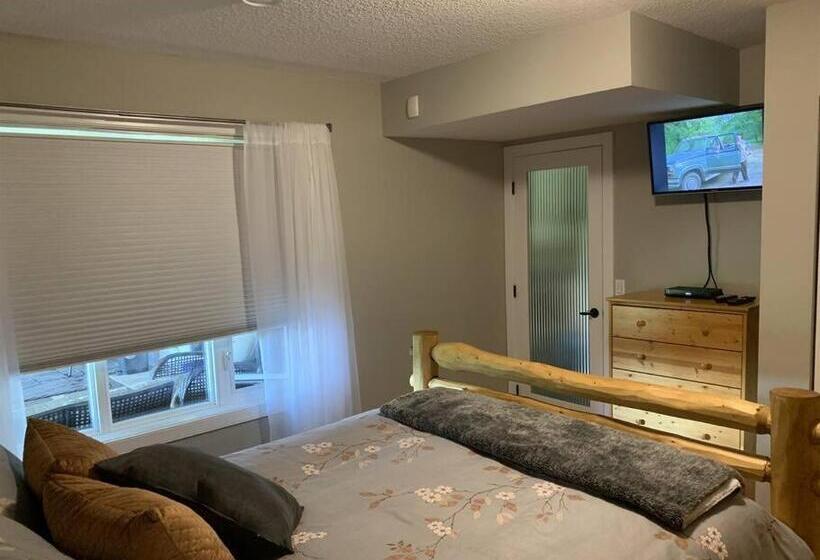 膳宿费 Dragonfly Inn Loft & Walkout Suites