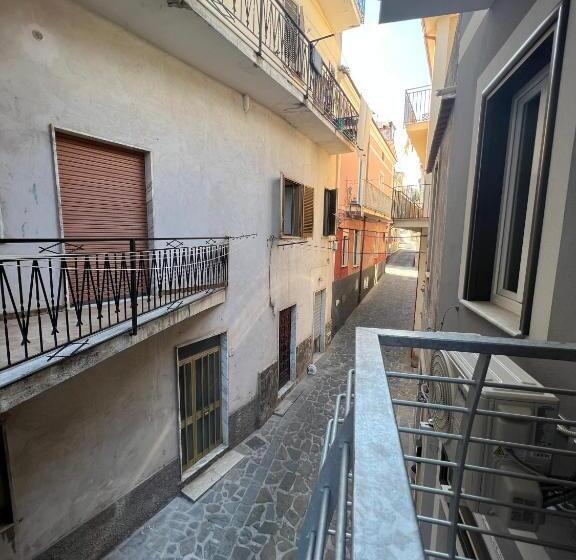 پانسیون Flamingo Suites