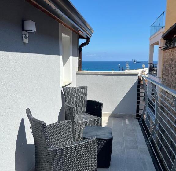 پانسیون Flamingo Suites