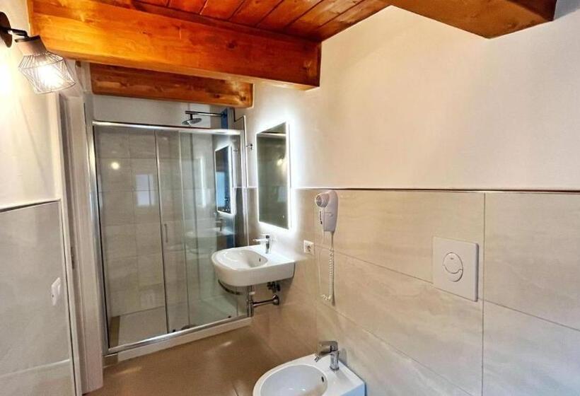 پانسیون Flamingo Suites