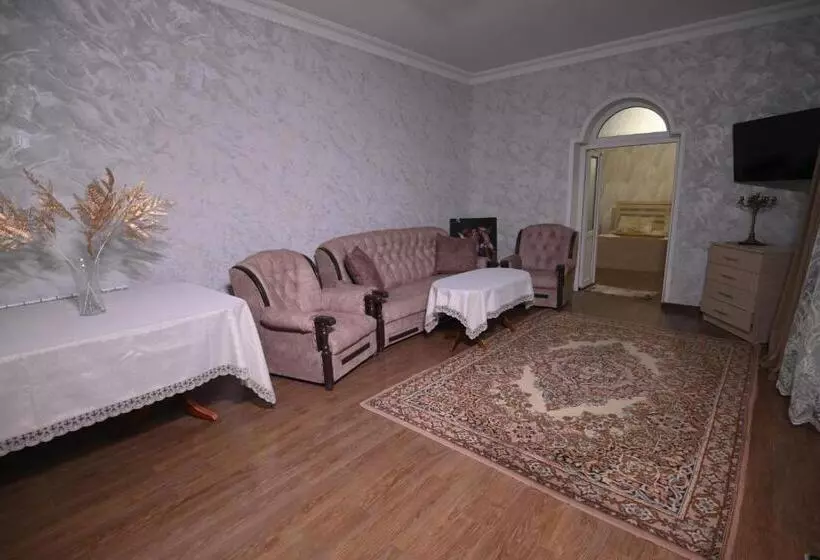ペンション Guest House