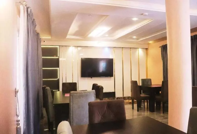 Riverview Hotels And Suites