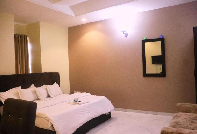 Riverview Hotels And Suites