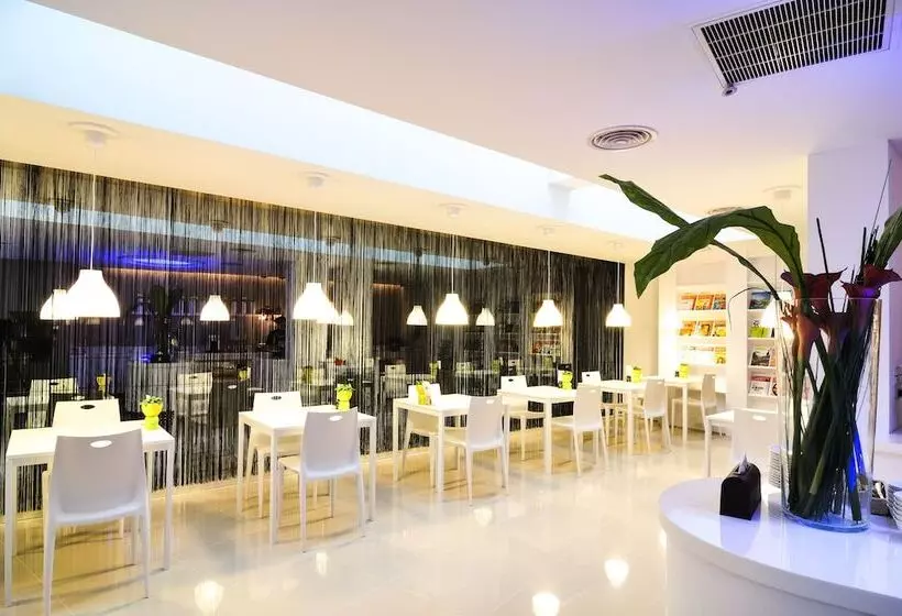 168 Motel Taoyuan