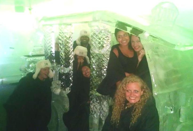 הוסטל Backpacker Social Experience