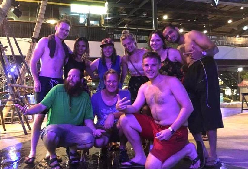 הוסטל Backpacker Social Experience