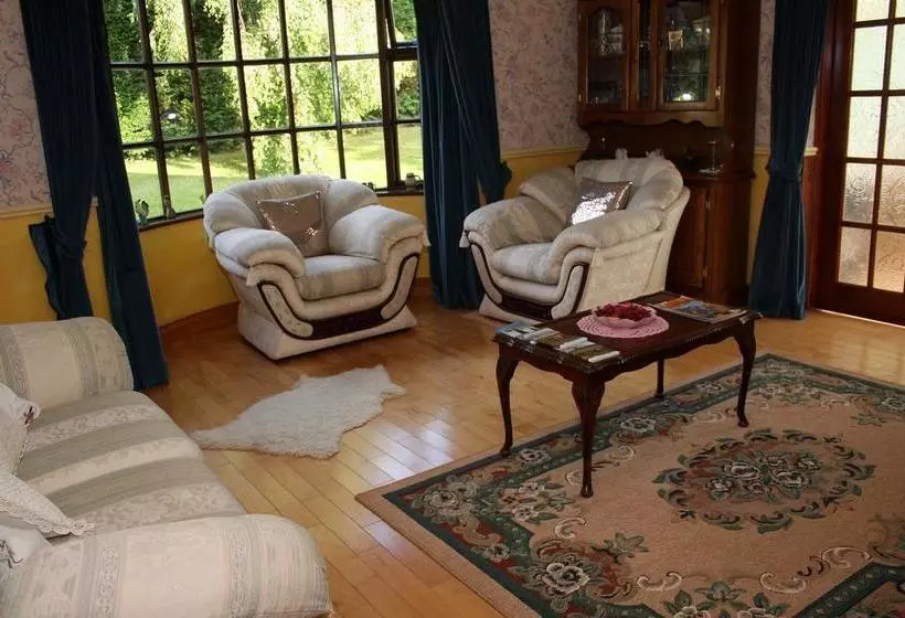 Ashgrove B&b