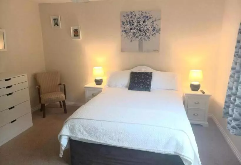Aamiaismajoitus (B&B) Adare House